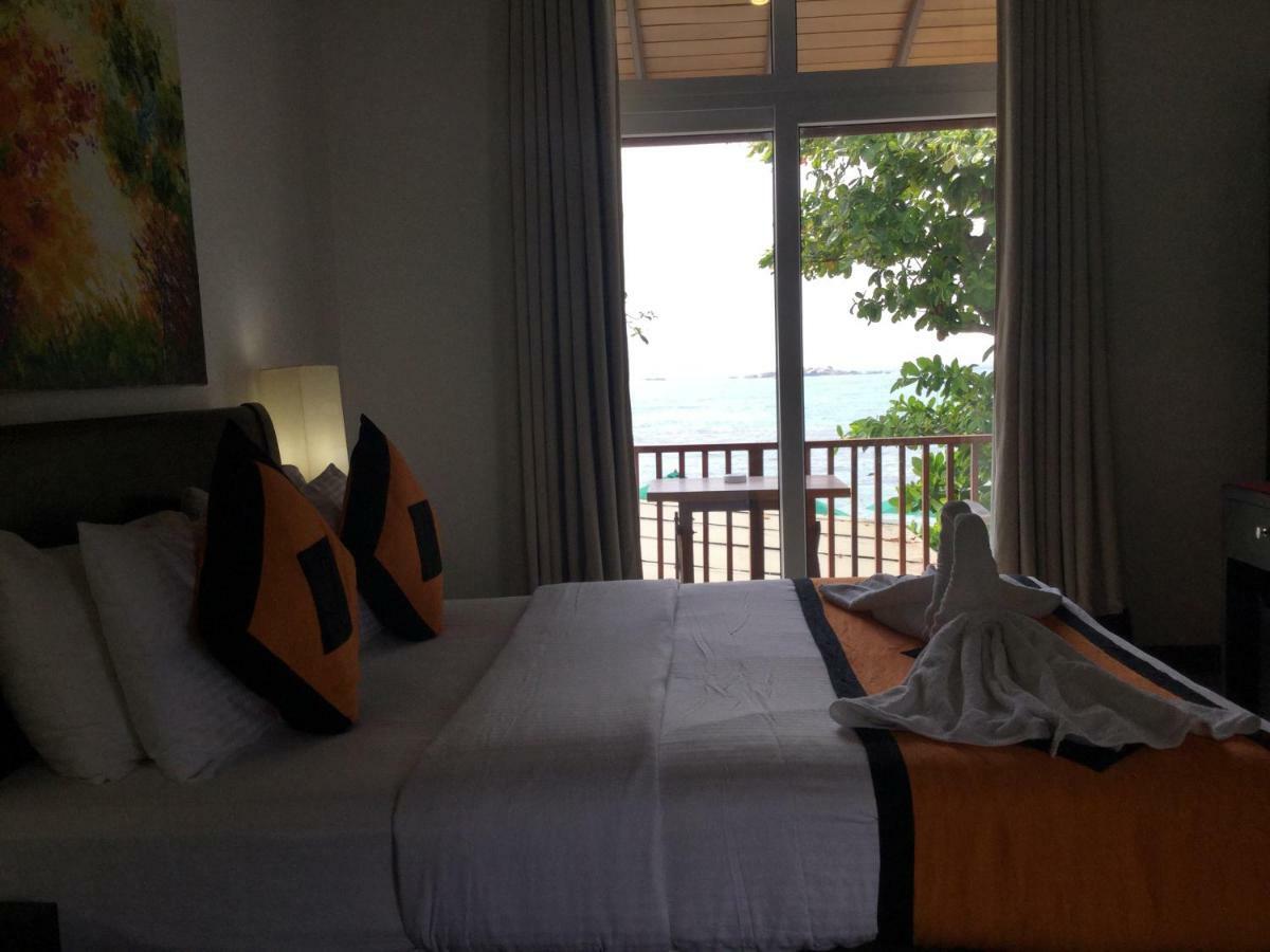 Joe'S Resort Unawatuna Exteriör bild